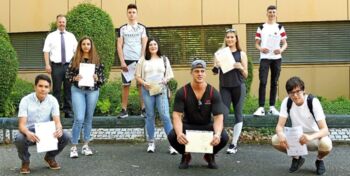 Die Belobigten und Preisträger der VABO-Klassen der Gewerbeschule Foto: Gewerbeschule Bad Säckingen